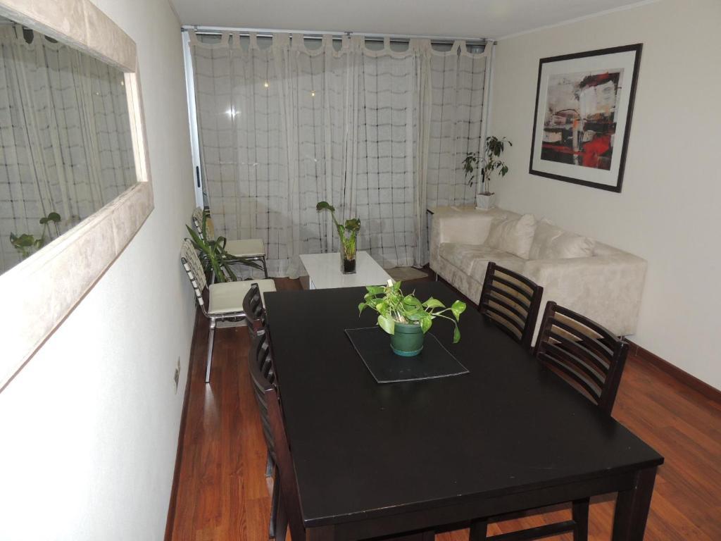 SyS Suites Nueva San Martin Santiago de Chile Habitación foto